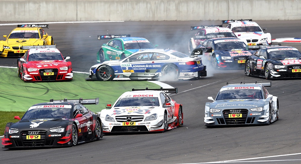 авария на автогонках