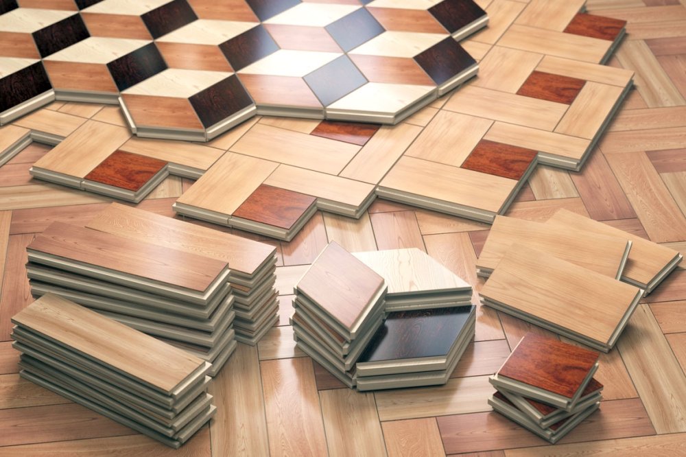 Паркетные доски разных цветов и форм.