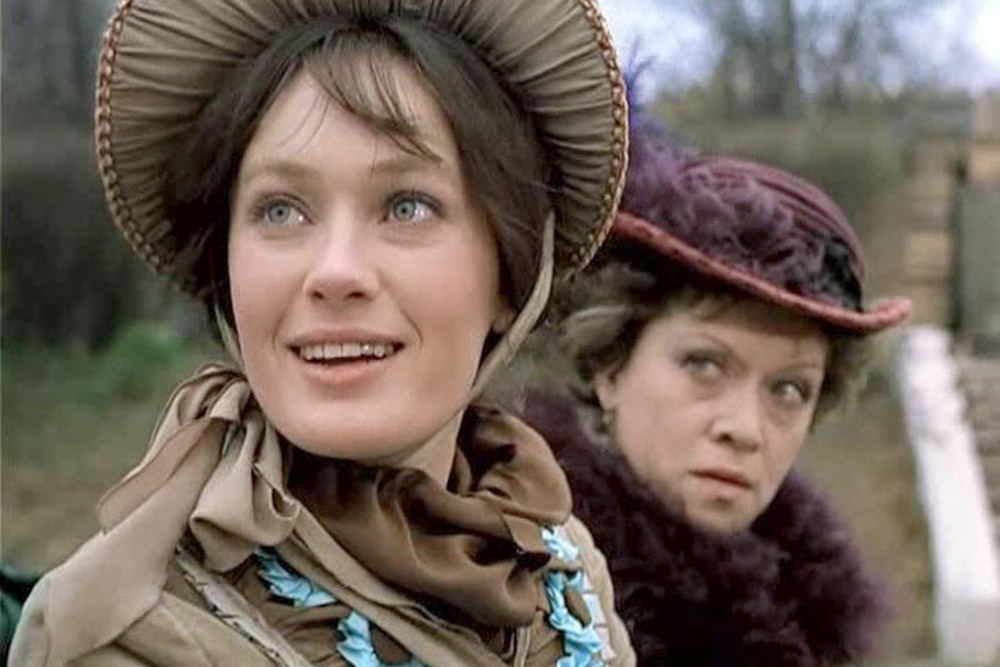 кадр из фильма "Жестокий романс"