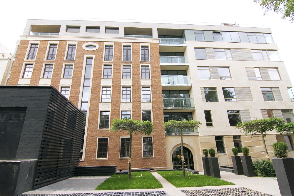 Вид на клубный дом