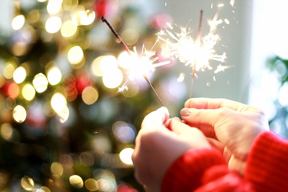 Бингальские огни в руке