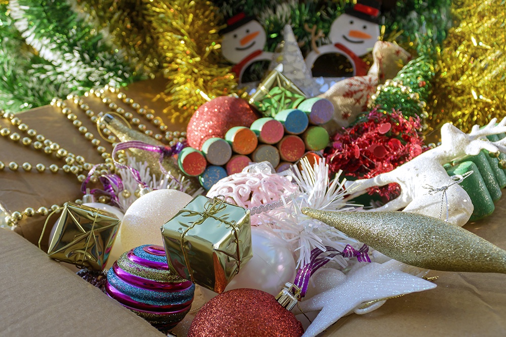 Новогодние игрушки.