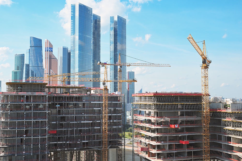 Строящийся бизнес-центр возле Москва-сити