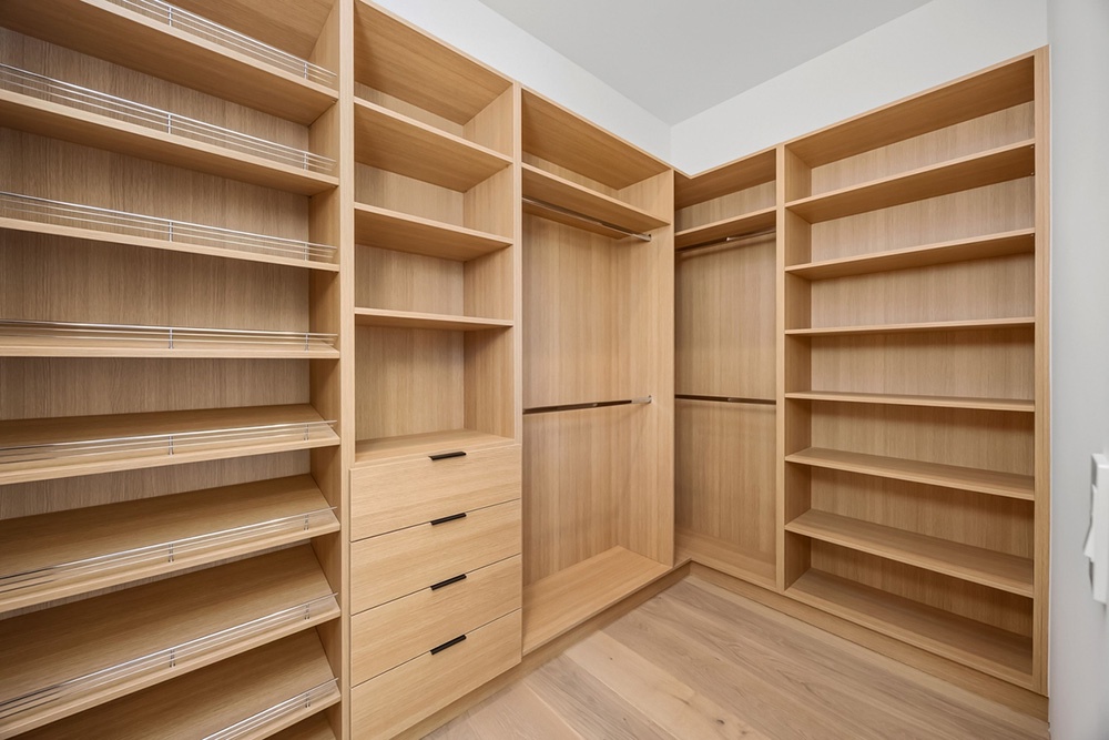 Встроенные шкафы