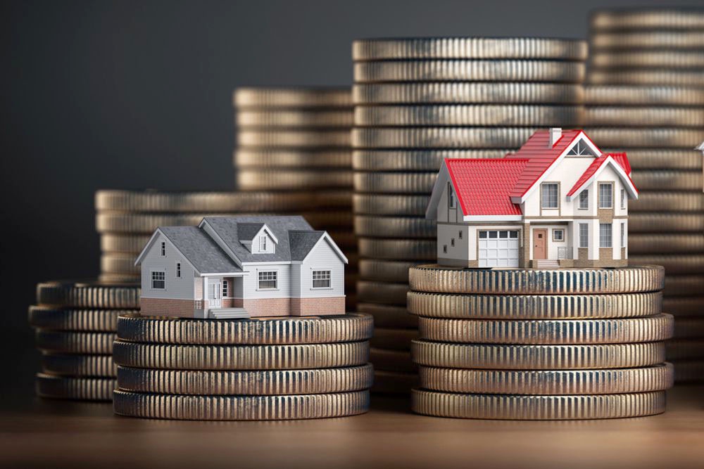 Стопка монет - деньги накопленные на ипотеку