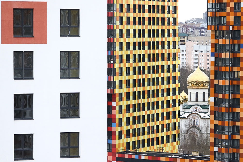 Новостройки в историческом районе города Москвы