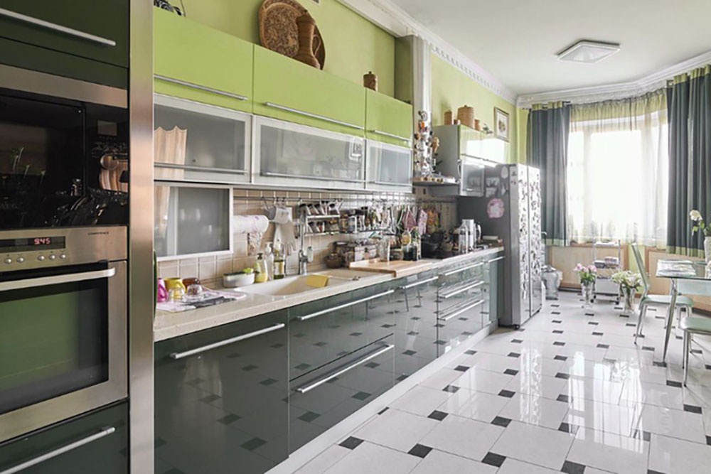 Интерьер кухни Долиной