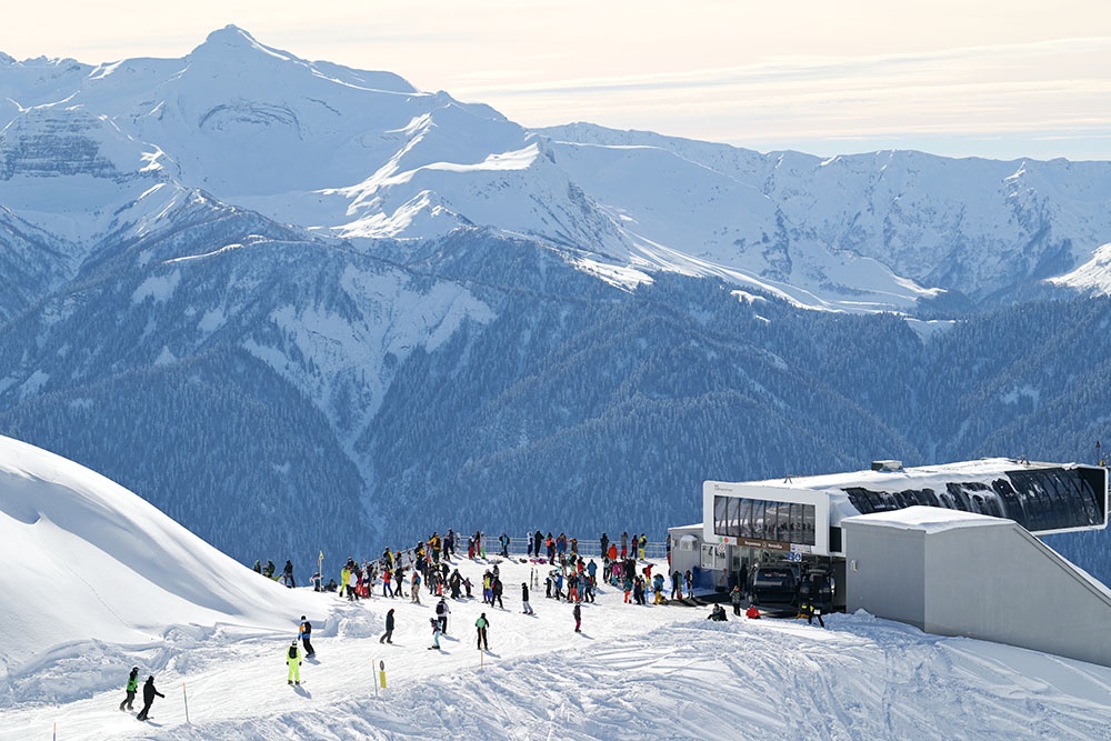 Горнолыжный курорт "Роза Хутор" в Сочи.