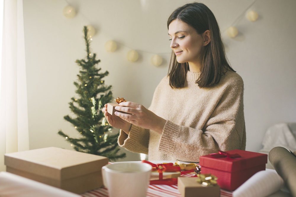 Подарок коллеге женщине