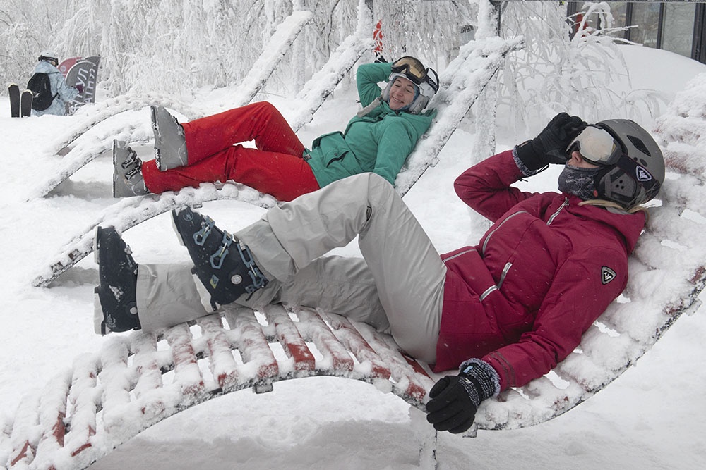 "Губаха" (Пермский край) девушки на горнолыжном куроорте