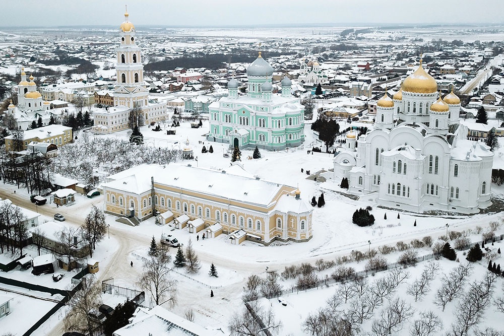 Вид на монастырь с высоты птичьего полета