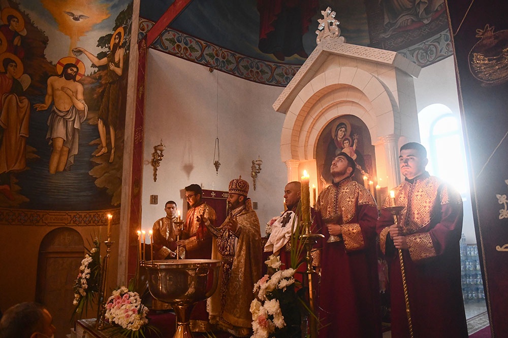 Празднование Рождества Христова и Крещения в Церкви святого Ованнеса Карапета в Екатеринбурге