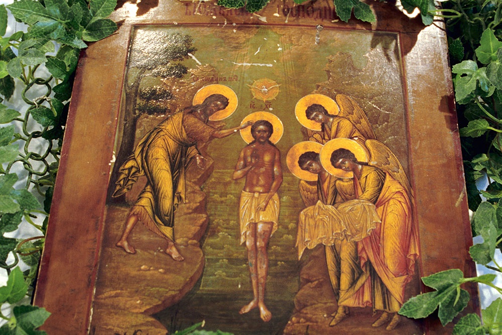 Чудотворная икона "Крещение Господне", написанная в XVII веке из Ново-Тихвинского женского монастыря