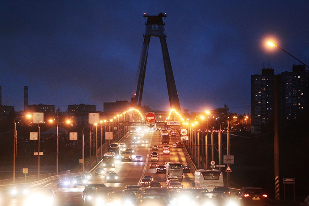 Автомобильный  мост через реку Шексну в Череповце 