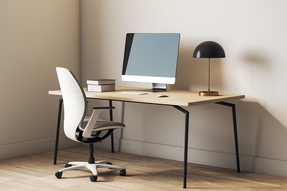 Современное эргономичное кресло с регулировкой высоты, поддержкой поясницы и настраиваемыми подлокотниками, рабочее место.