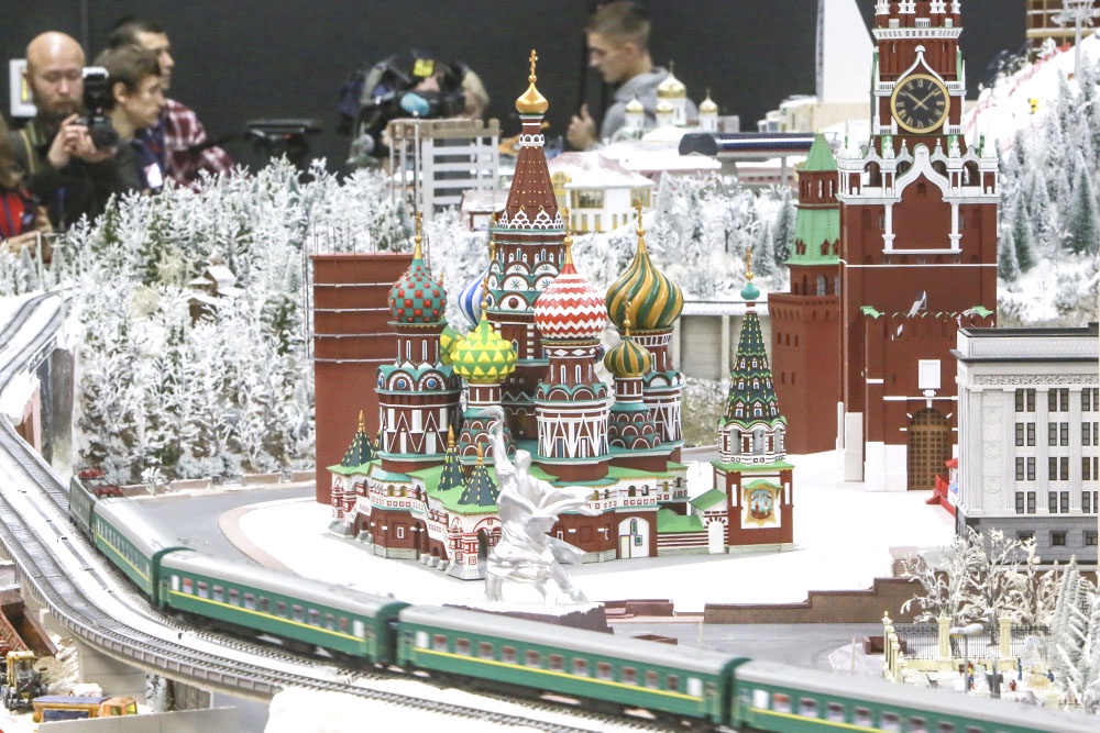 Макет России в музее "Гранд Макет Россия" в Санкт-Петербурге.