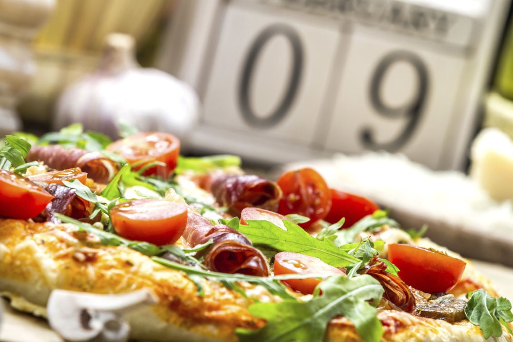 Пицца в Международный день.