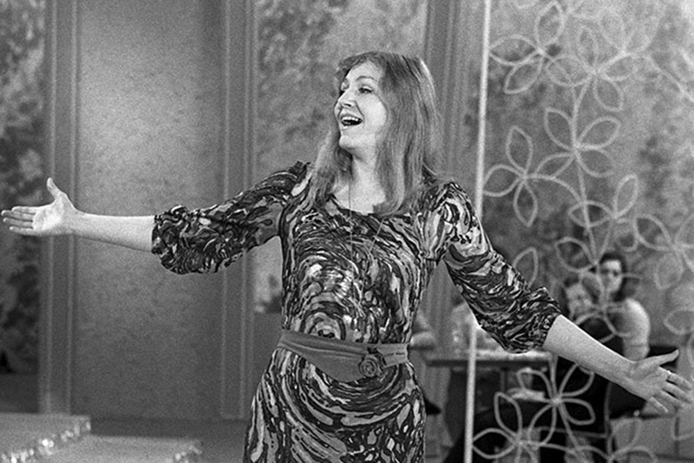 Анна Герман на съемках телевизионной программы "Голубой огонек" в студии Центрального телевидения Гостелерадио.