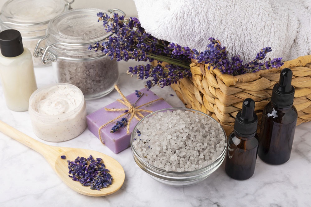 Соль для ванны  и набор для ароматерапии.