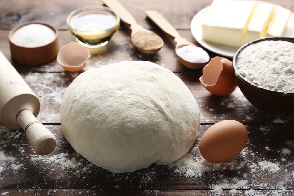 Тесто "отдыхает, "доходит".