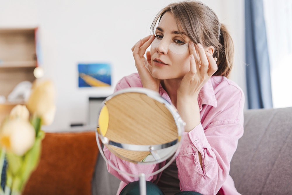 Уход за кожей глаз в домашних условиях.