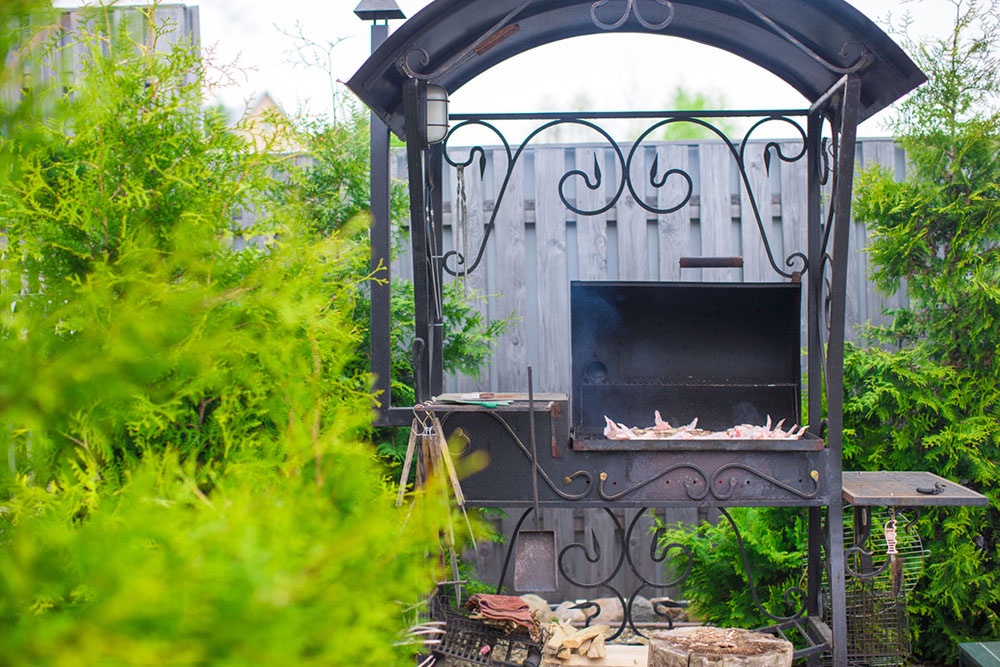 Стационарный мангал.
