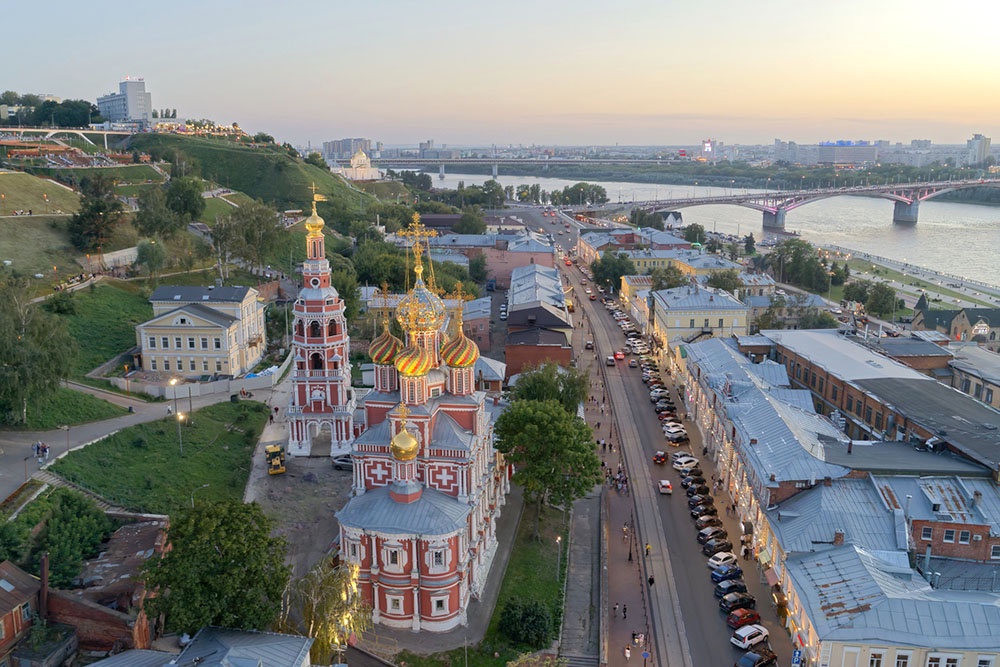 Церковь Собора Пресвятой Богородицы (Строгановская) в Нижнем Новгороде. Построена в 1696-1701 гг. на средства Григория Строганова. Памятник строгановского барокко.