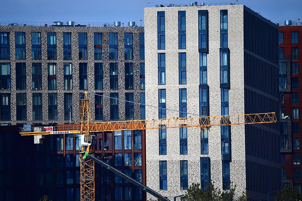 Строительство новых домов в Москве.