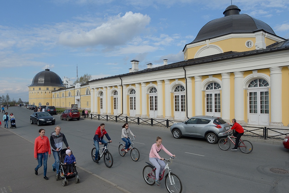 Древнейшее здание города на набережной Северной Двины в Архангельске.