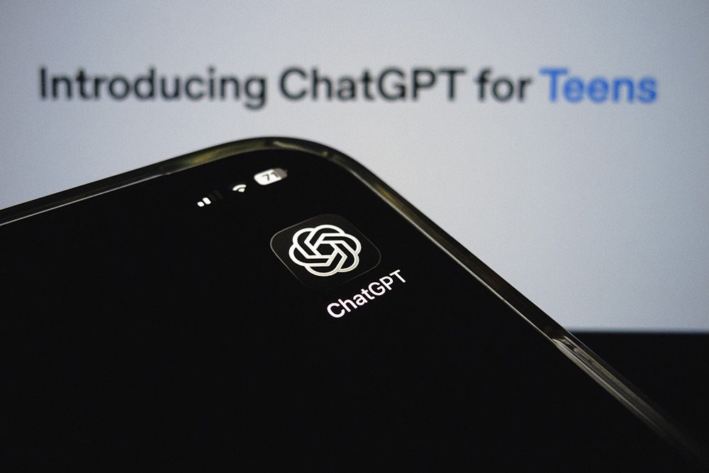 Приложение модели ИИ ChatGPT компании OpenAI.