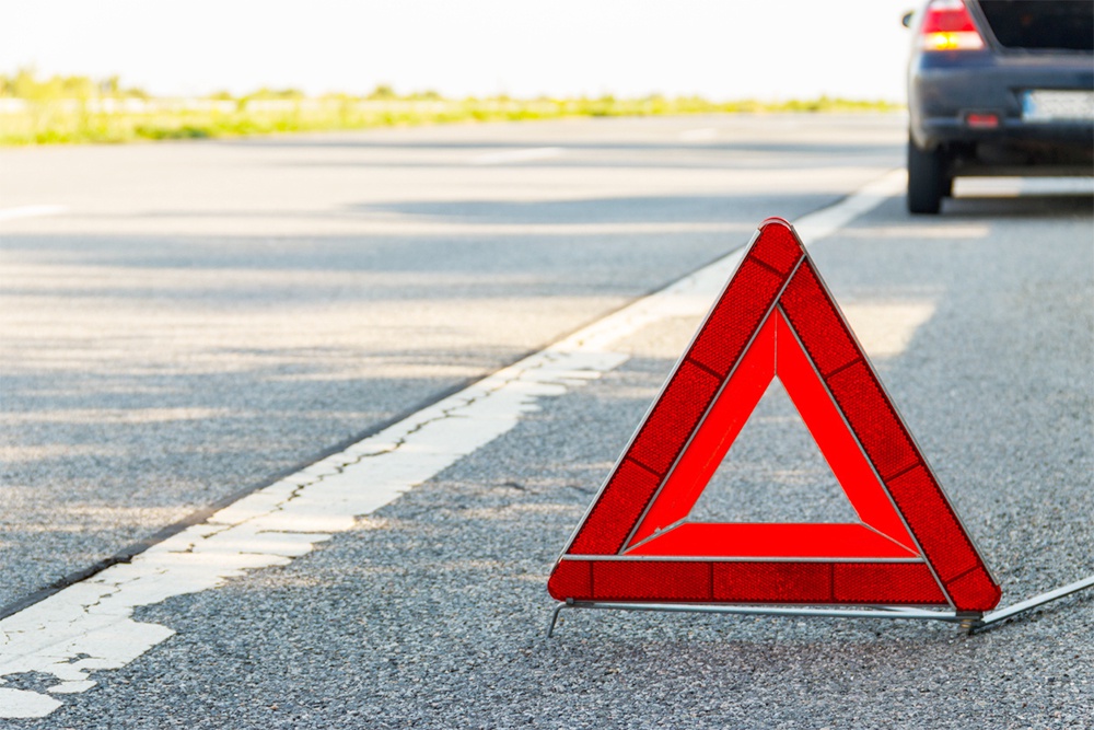 поломка автомобиля в дороге