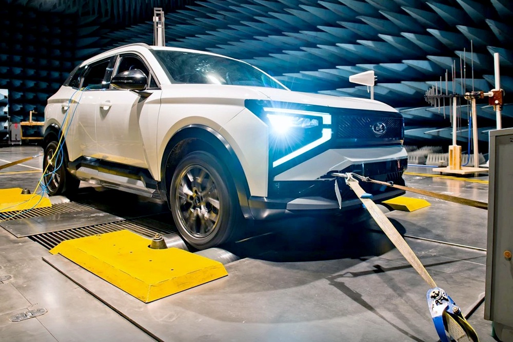 АвтоВАЗ рассказал, как Lada Azimut проверяли на устойчивость к электромагнитным помехам фото: АвтоВАЗ рассказал, как Lada Azimut проверяли на устойчивость к электромагнитным помехам