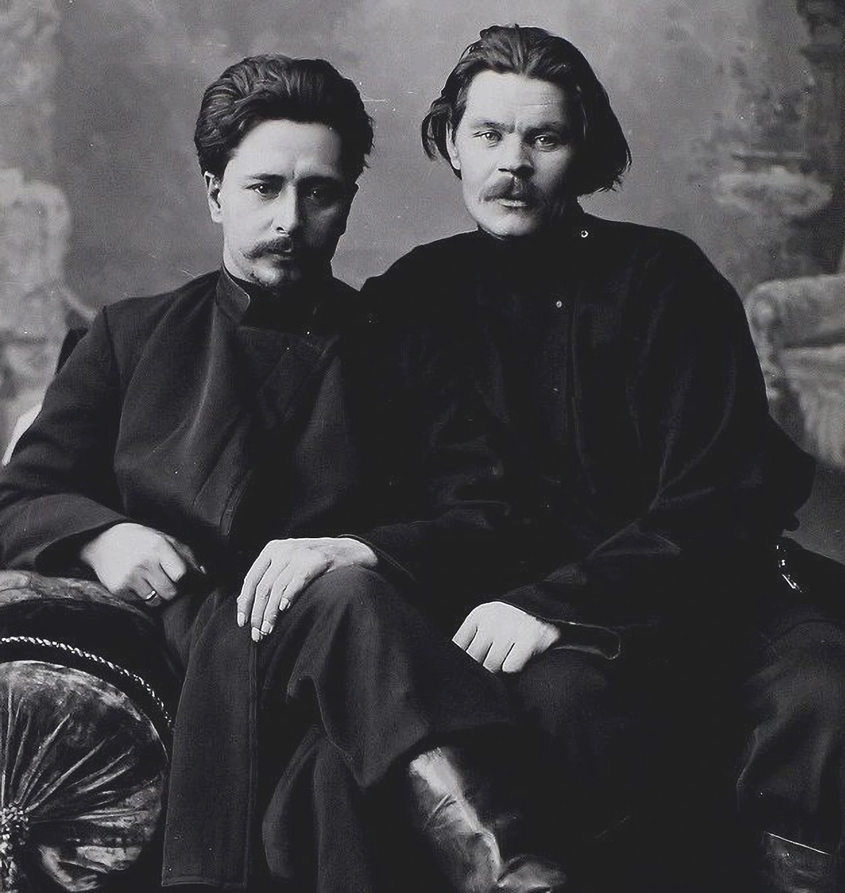 Леонид Андреев и Максим Горький. 1902