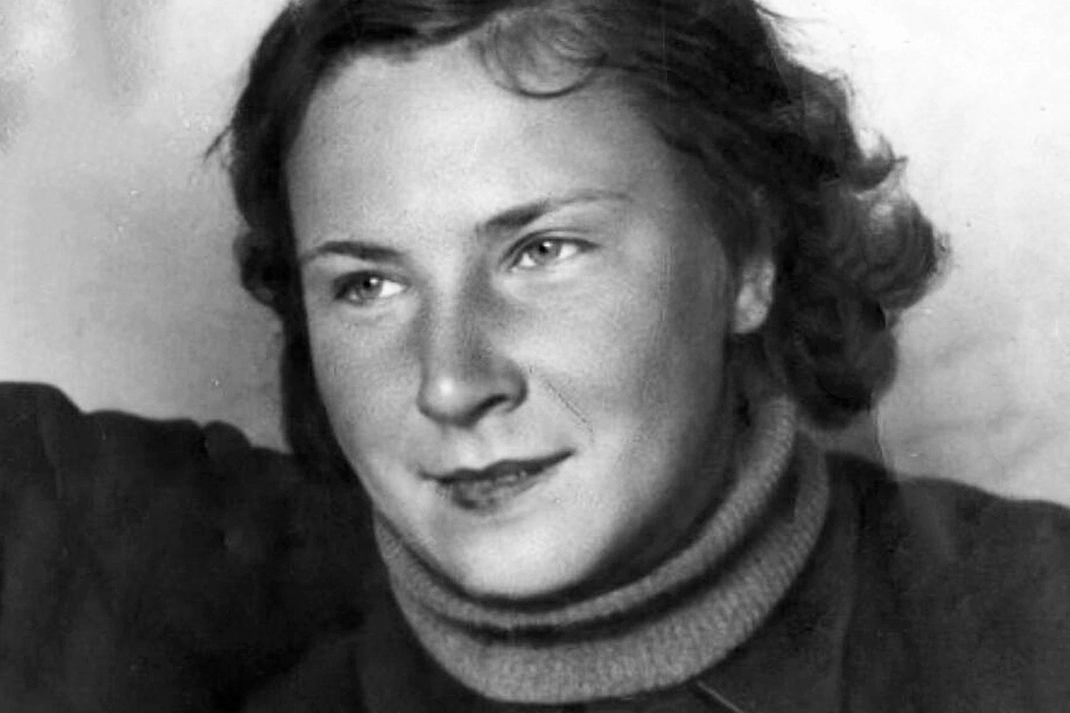 Герой Советского Союза Лидия Владимировна Литвяк. 1943