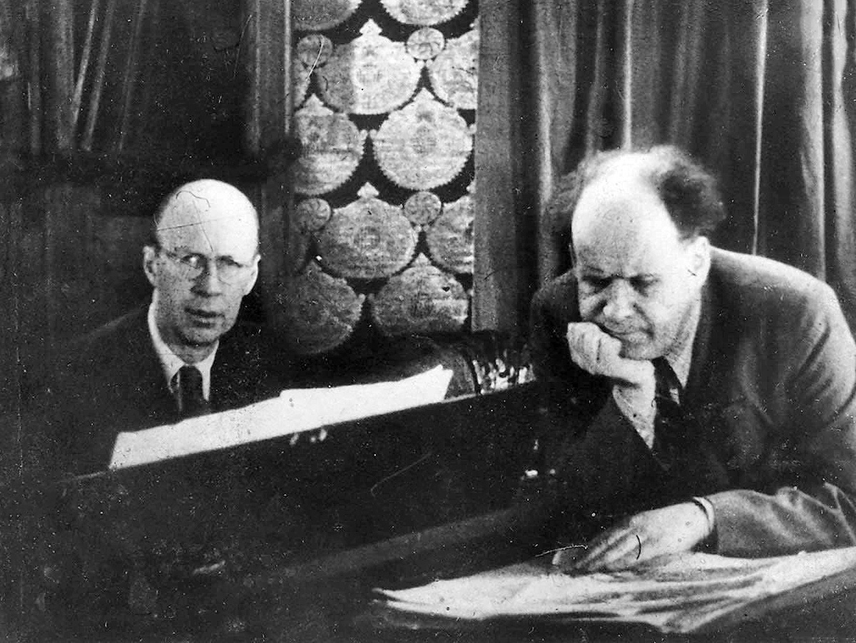 Кинорежиссер Сергей Эйзенштейн (и композитор Сергей Прокофьев. 1937