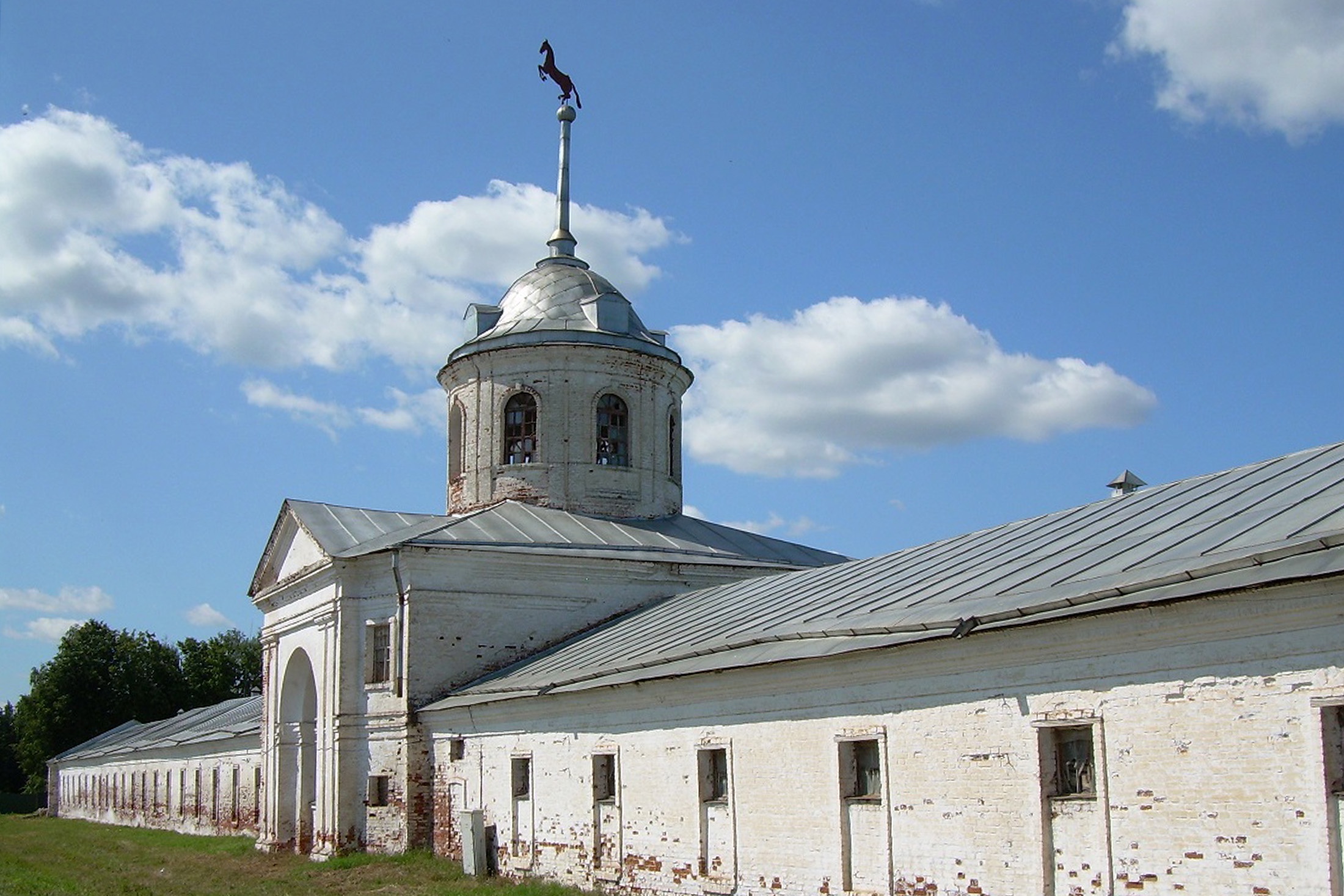 Здание конного завода в городе Гаврилов Посад