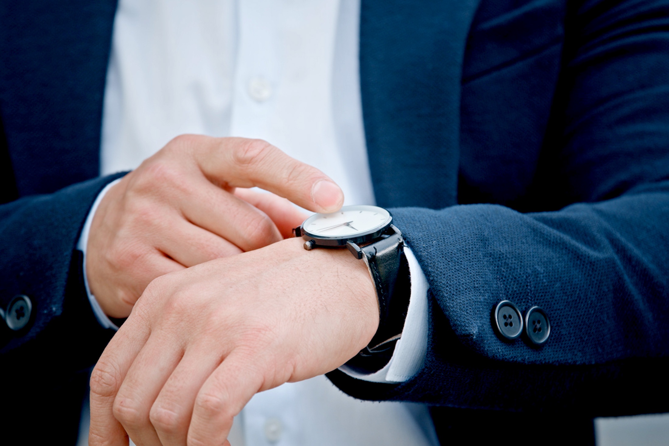 опаздание часы