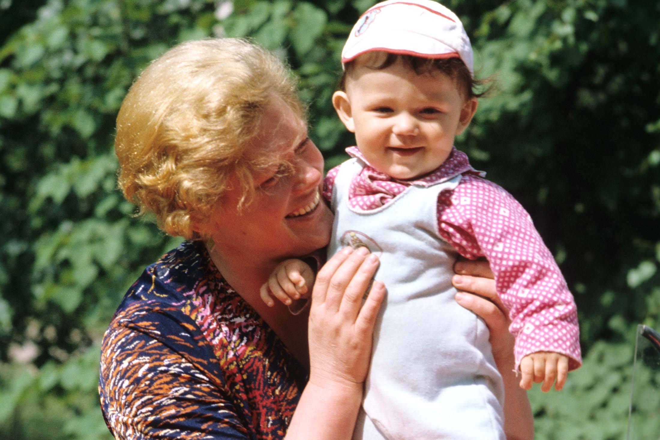 бабушка с внуком