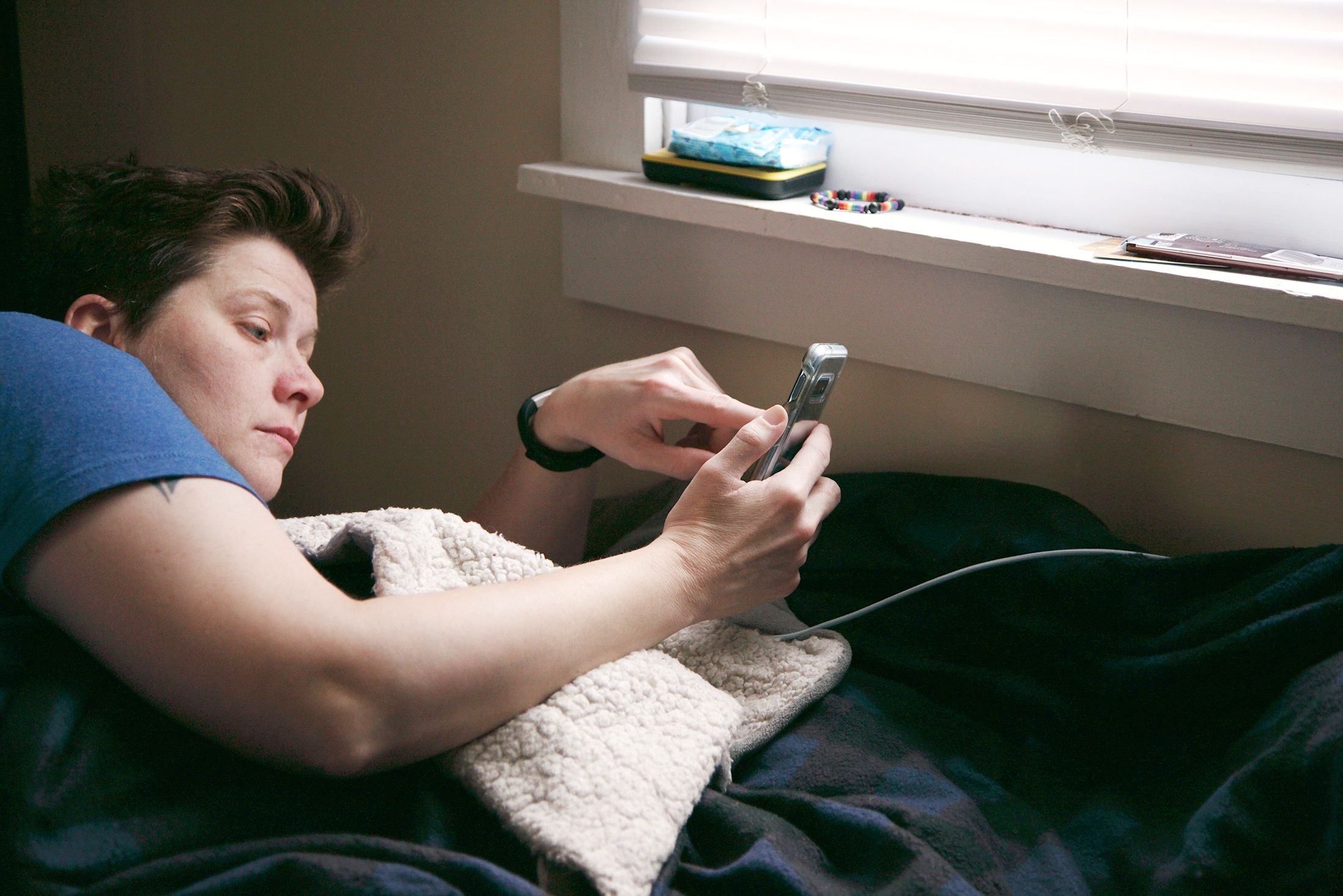 женщина в кровати