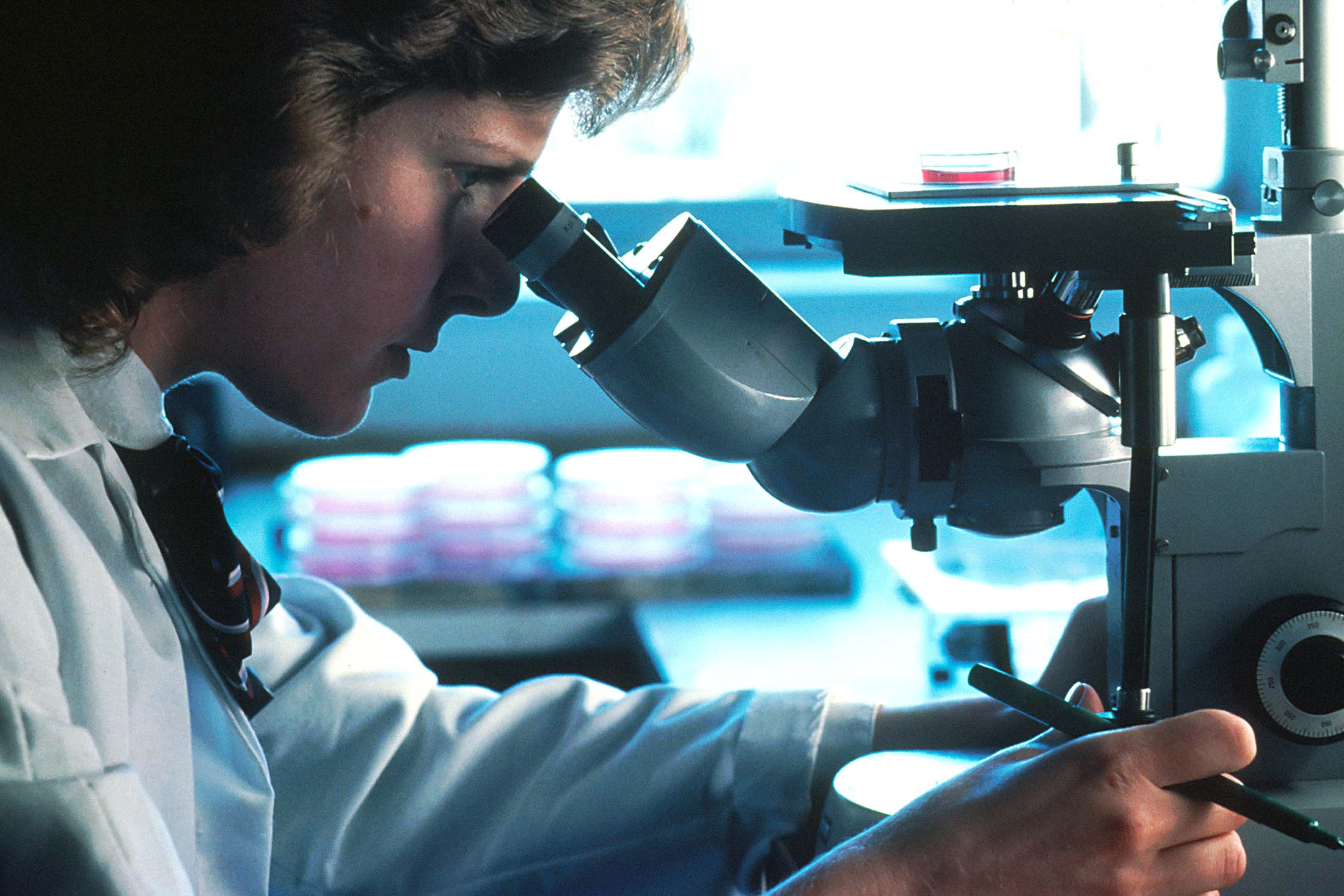 исследование в микроскоп