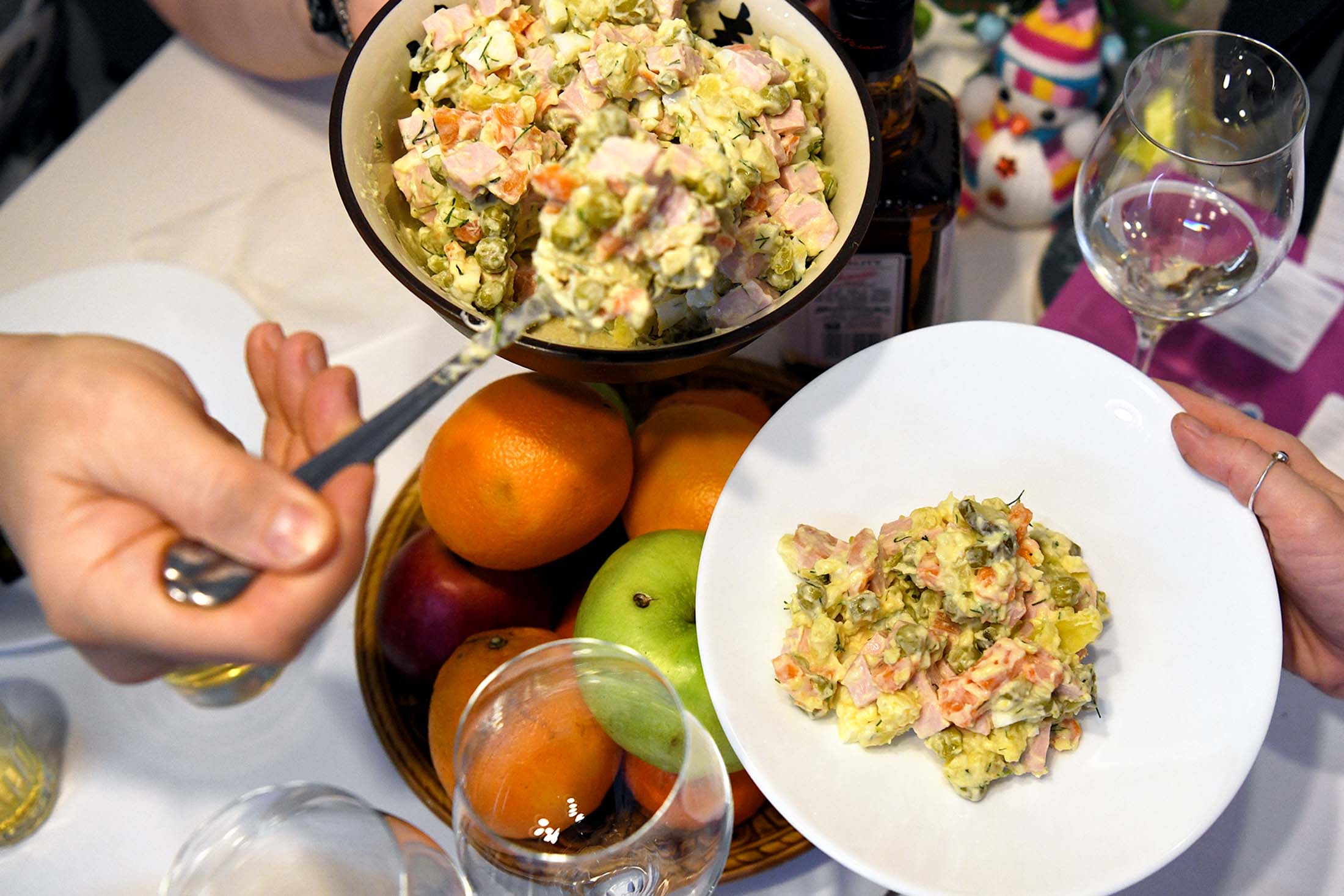 оливье салат в новый год и блюда