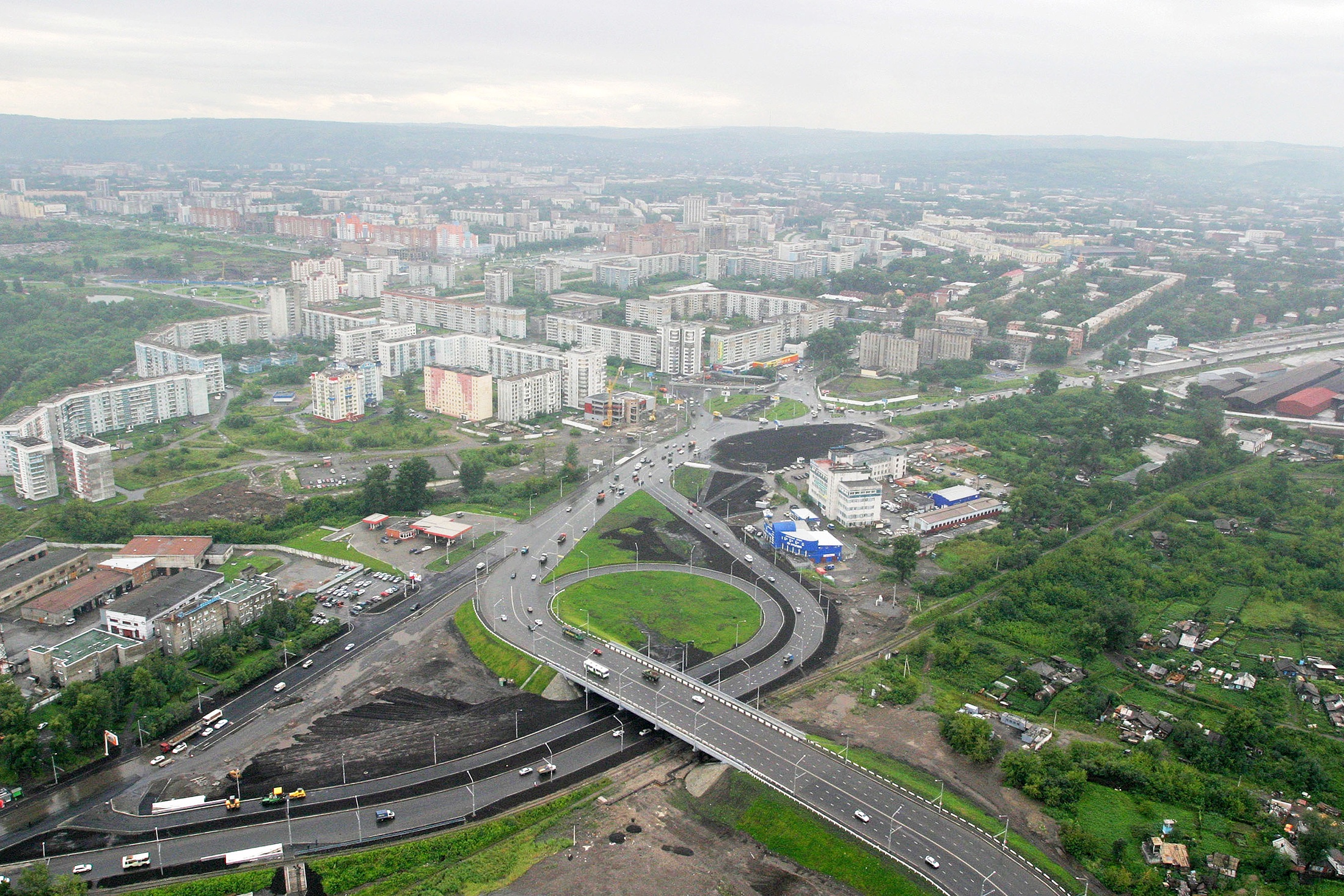 Кемеровская область. Вид на город Новокузнецк с высоты птичьего полета. 