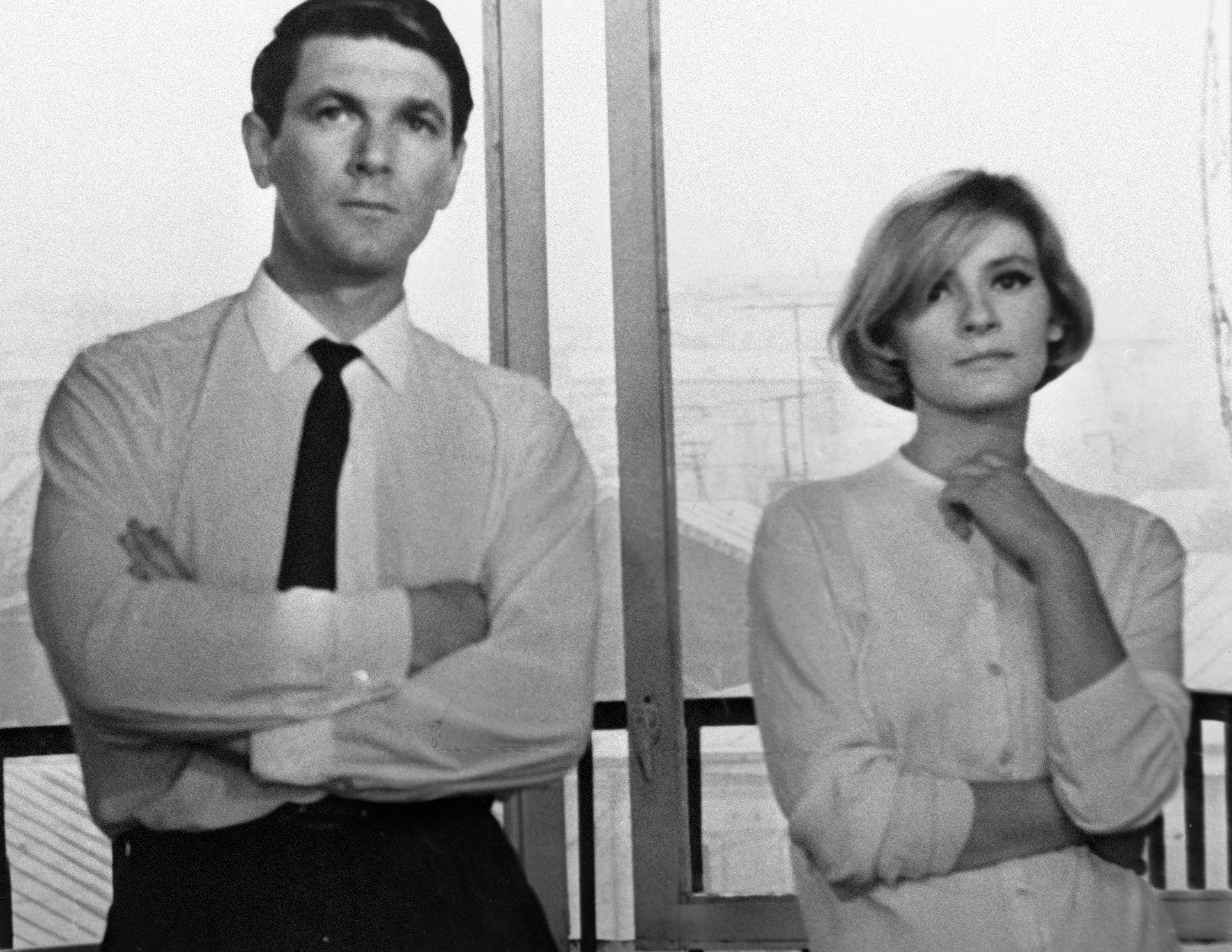 Александр Белявский и Евгения Уралова в фильме "Июльский дождь". 1966