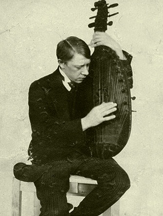 Татлин на выставке русского искусства в Берлине. 1914