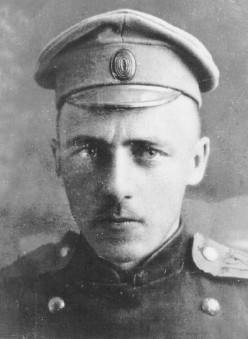 Хлебников в армии. 1916