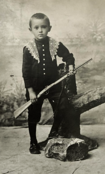 Сергей Павлович Королев в шесть лет. 1912