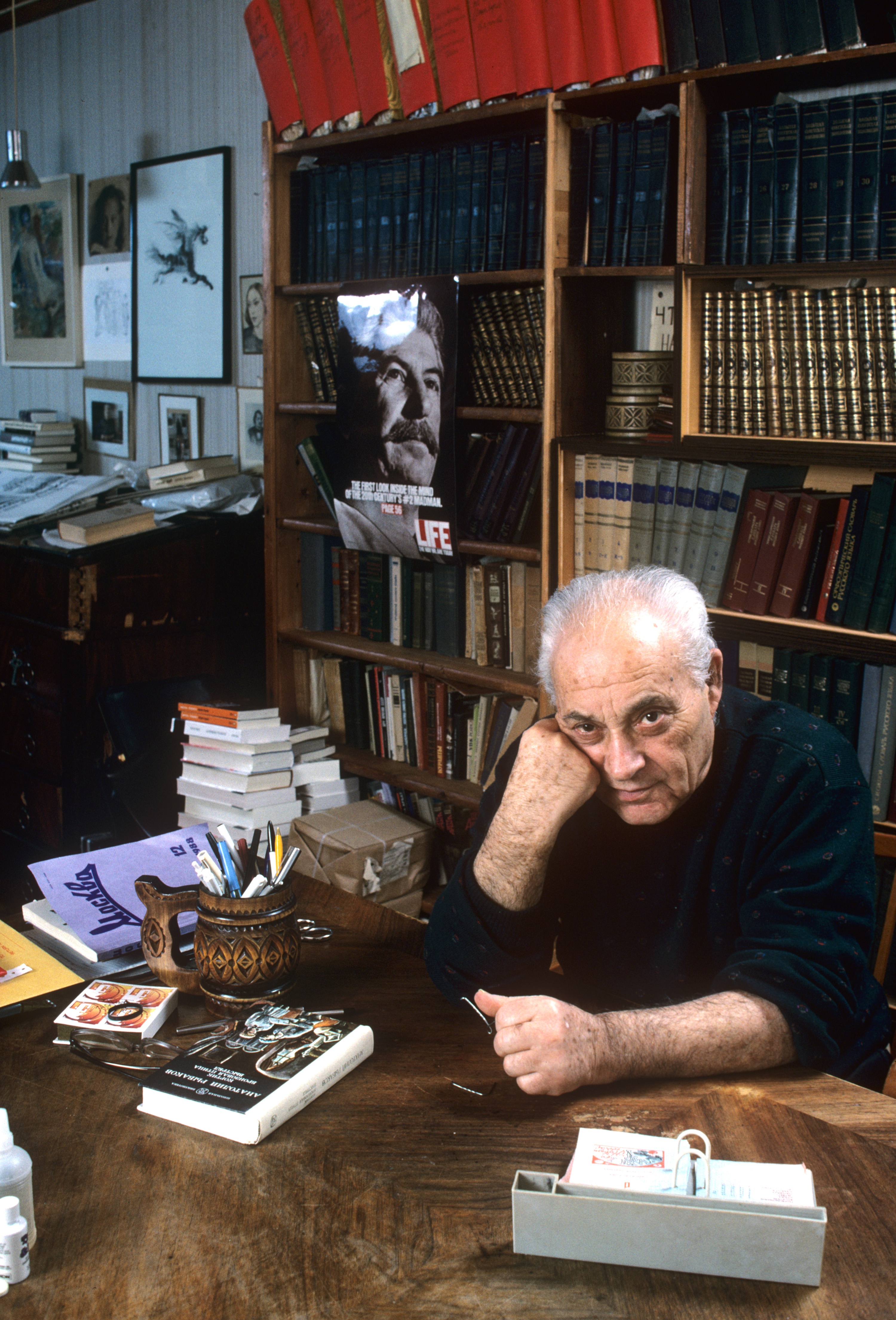 Анатолий Наумович Рыбаков, писатель, романист, лауреат Государственных премий РСФСР и СССР, секретарь правления Союза писателей СССР. 1993