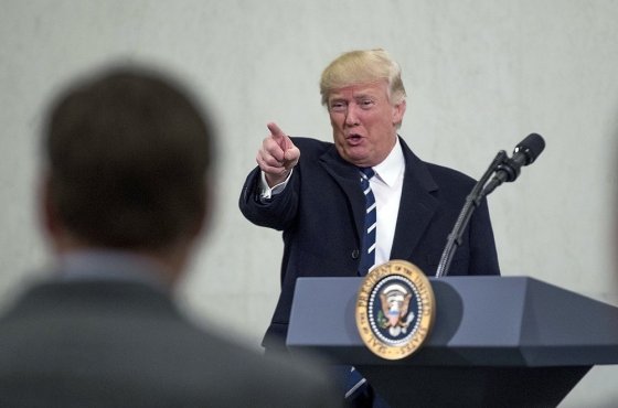 Доклад: Трамп обвалил продажи огнестрельного оружия в США