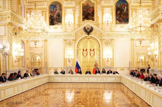 Владимир Путин провел первую встречу с новым составом СПЧ