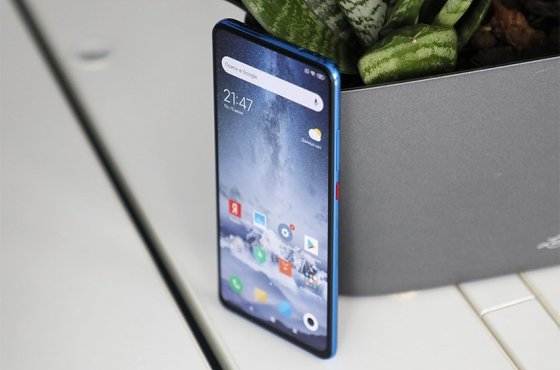 На смартфоны Xiaomi предустановят российские приложения